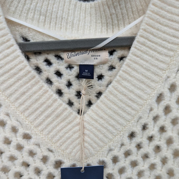 NWT Universal Threads Womens Drop Shoulder Hollow Out Pullover Sweater - Picture 5 of 5